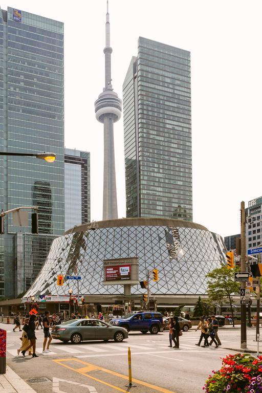 Luxury In Yorkville Toronto Exterior photo