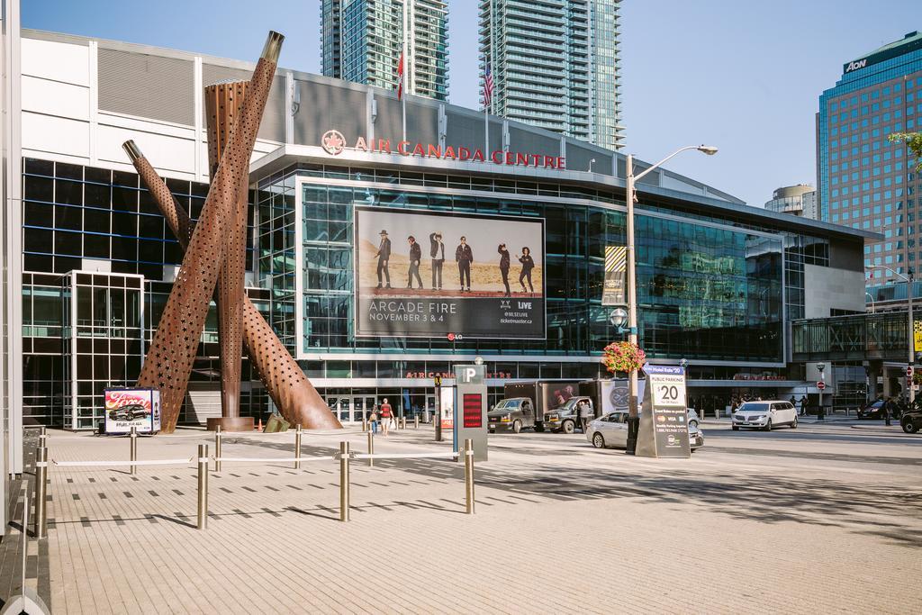 Luxury In Yorkville Toronto Exterior photo